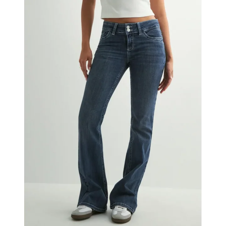 Düşük Bel Bootcut Arka Cep Detaylı Koyu Kot Pantolon