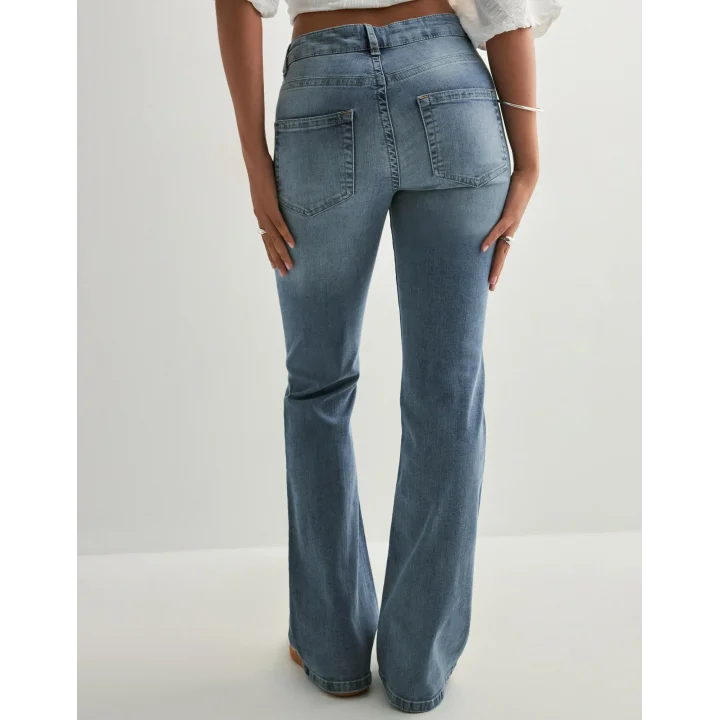 Kadın Yüksek Bel Düğme Detaylı Bootcut jean pantolon -Açık mavi