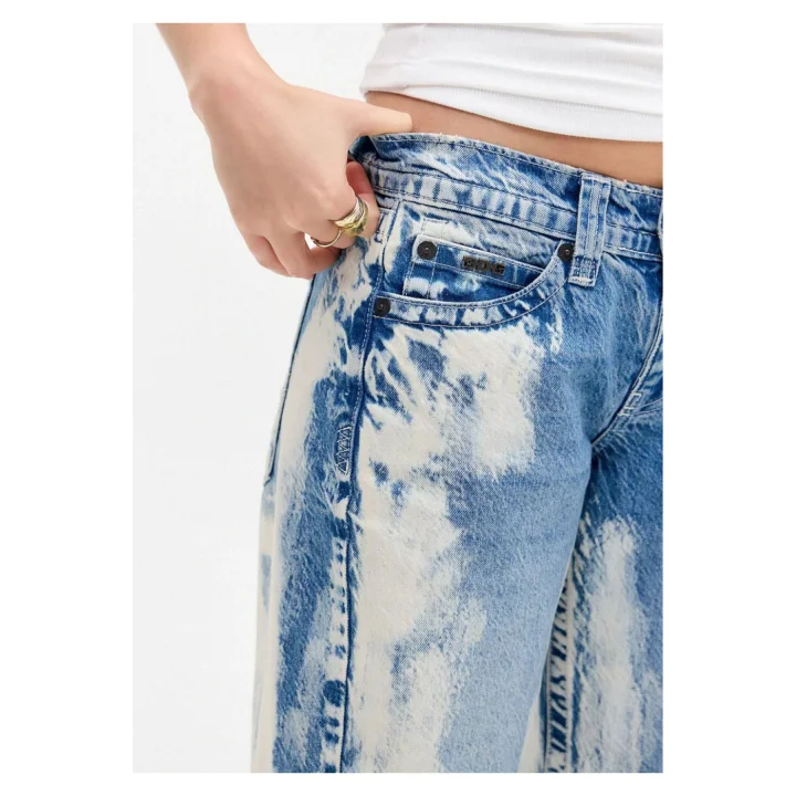 BDG Beyaz Parça Boyalı Düşük Bel Baggy Jean