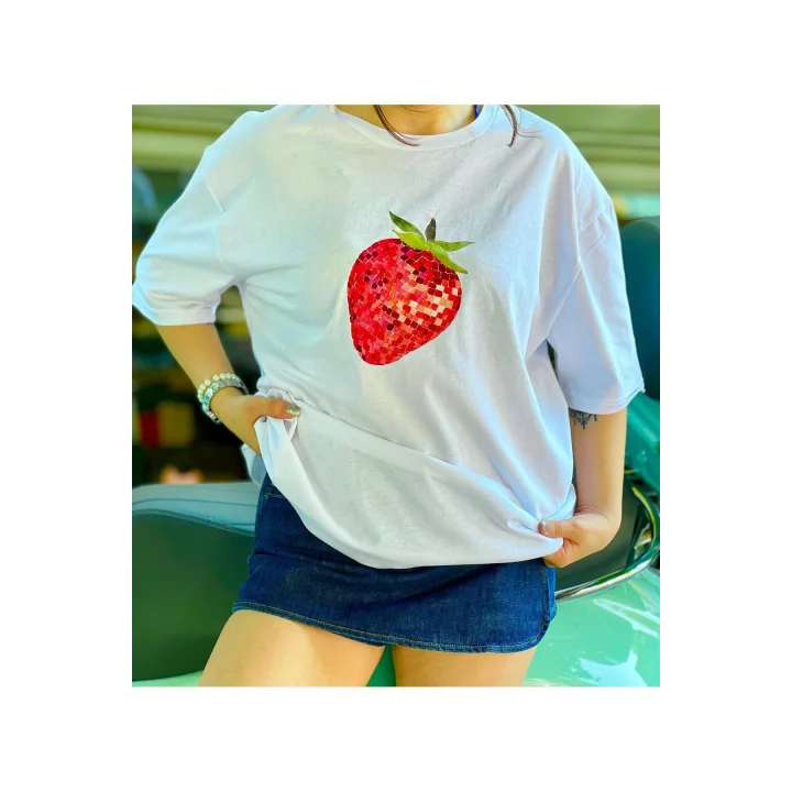 Beyaz Çilek Baskılı Oversize Unisex T-Shirt