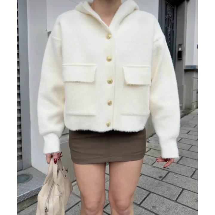 Beyaz Yumoş Kapüşonlu Ceket