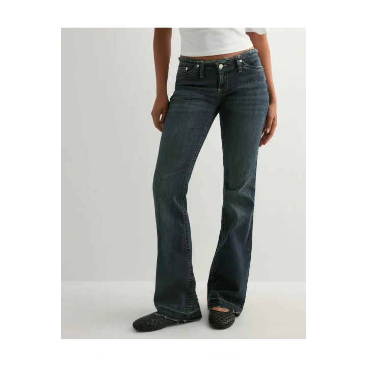 Kesik Bel Denim Koyu Mavi Düşük Bel Paça Eskitme Bootcut Fit Jean Pantolon