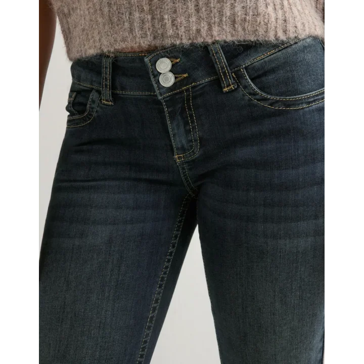Düşük Bel Bootcut Arka Cep Detaylı Koyu Kot Pantolon