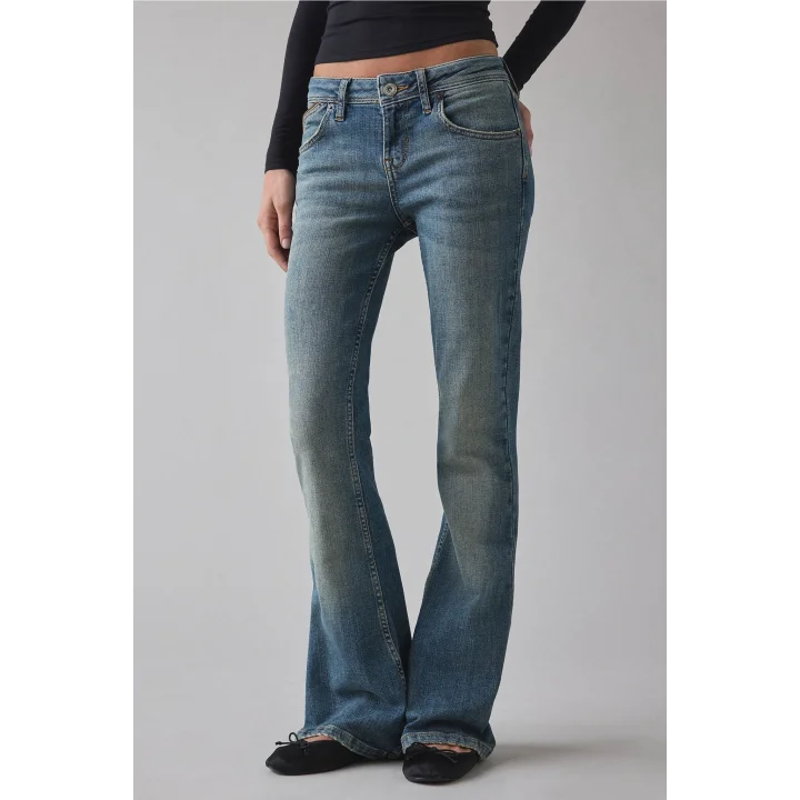 Düşük Bel Mavi Yıkamalı Denim Flare Pantolon
