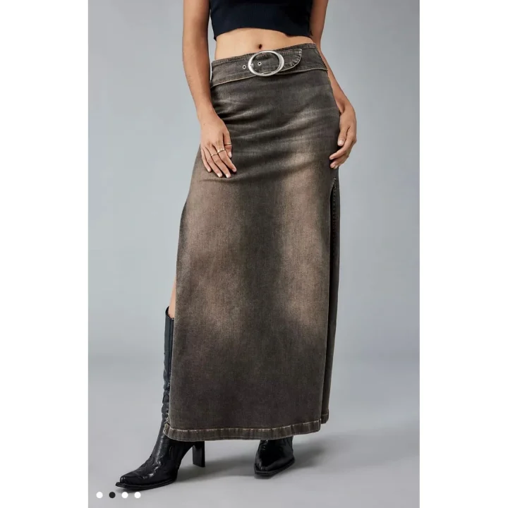 İki Yanı Yırtmaçlı Kemerli Denim Maxi Etek Kahve