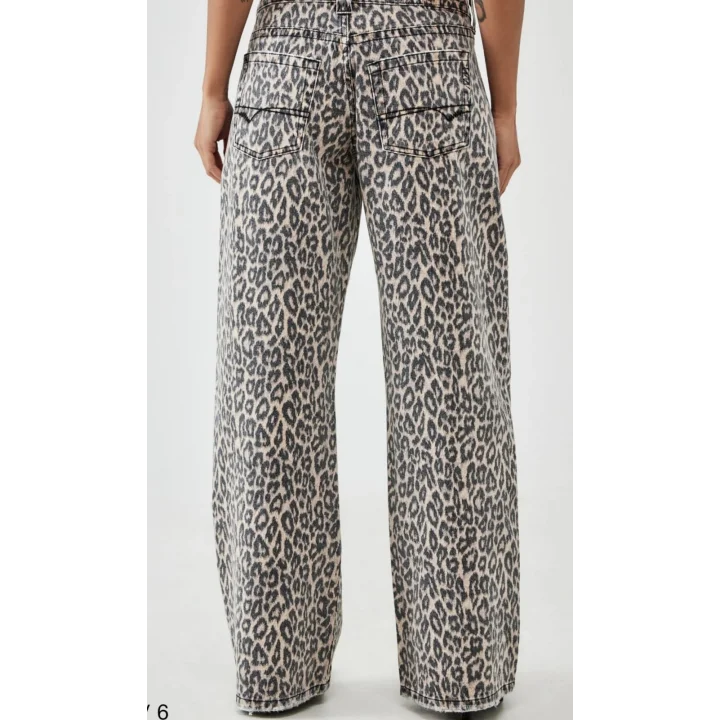 Leopar Desenli Düşük Bel Kot Pantolon