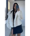 VibeGaia Beyaz Peluş Kürk