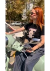 Sevimli Canavar Baskılı Nakış Detaylı T-Shirt