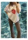 Beyaz Çilek Baskılı Oversize Unisex T-Shirt