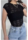 Kayık Yaka Çilek Doku  Transparan Bluz