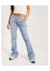 Düşük Bel Açık Mavi Bootcut Jean