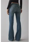 Düşük Bel Mavi Yıkamalı Denim Flare Pantolon