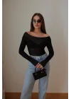 Kayık Yaka Çilek Doku Transparan Body