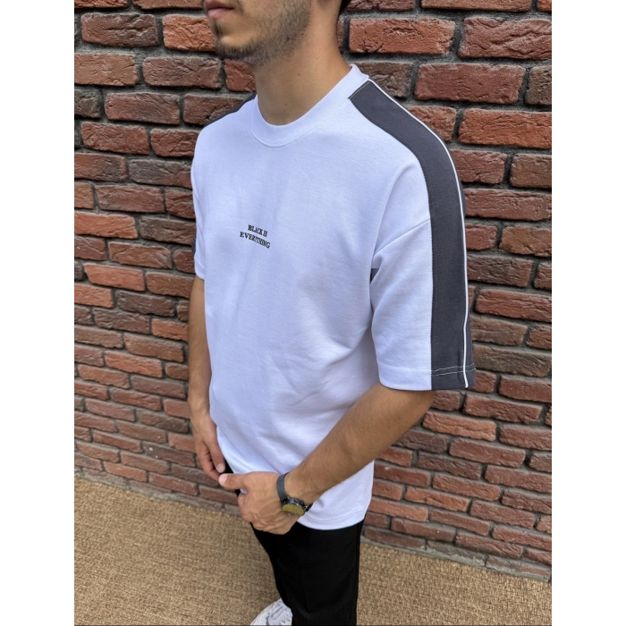 Black İs Baskı Detay Tshirt