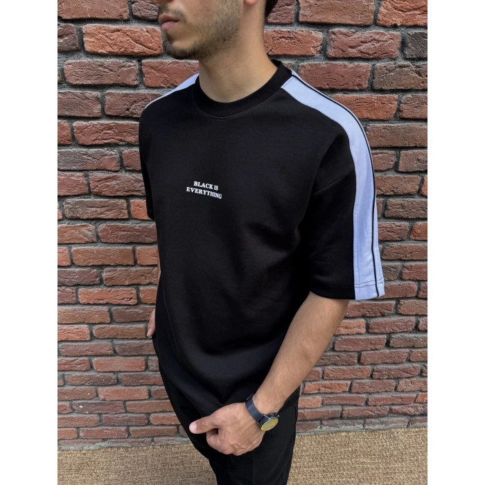 Black İs Baskı Detay Tshirt