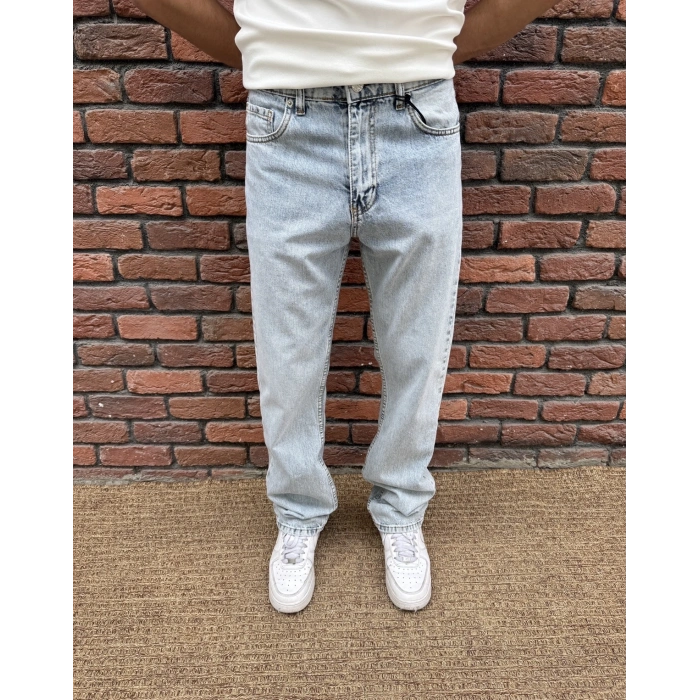 Mix’s Tam Kalıp Buz Jeans