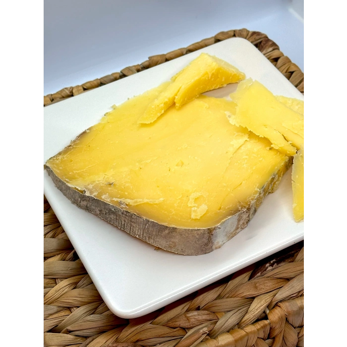 Kars Eski Kaşar Peyniri