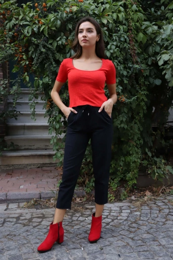 Geniş Yaka Triko Bluz - KIRMIZI