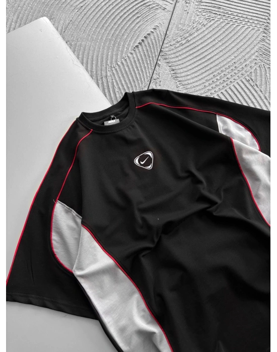 BISIKLET YAKA NK TN YANDAN PARÇALI OVERSIZE TSHIRT SİYAH