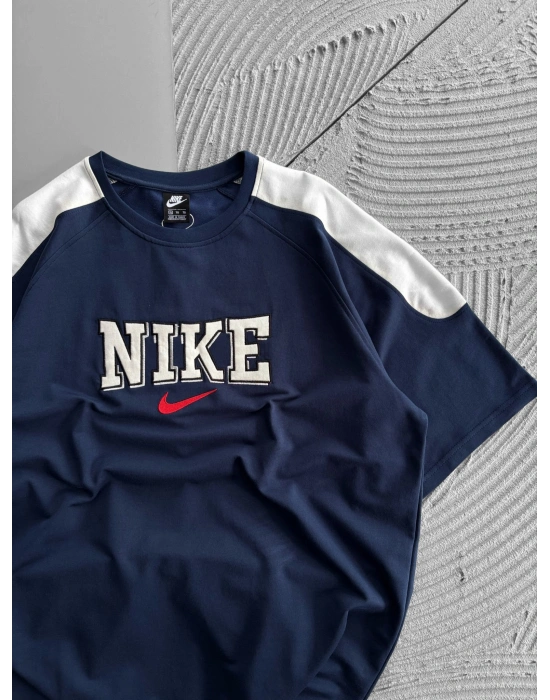 BISIKLET YAKA NK NAKIŞLI KOL PARCA DETAY OVERSIZE TSHIRT LACİ