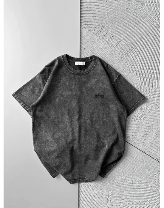 BİSİKLET YAKA YIKAMALI KABARTMA NAKIŞLI OVERSİZE TSHİRT SİYAH