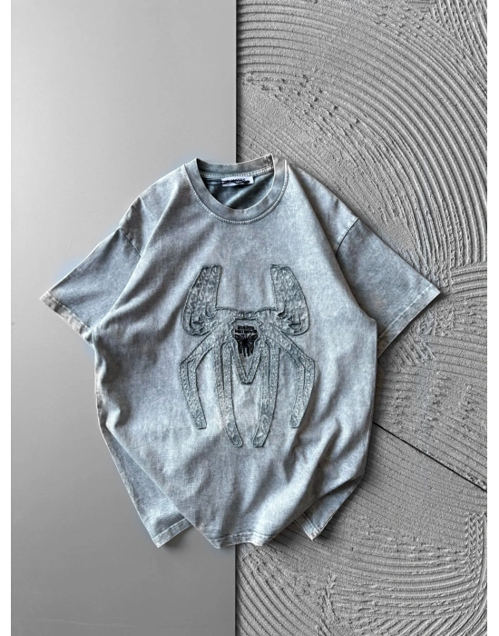 BİSİKLET YAKA YIKAMALI KABARTMA NAKIŞLI OVERSİZE TSHİRT KİREÇ