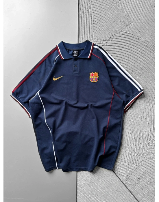 POLO YAKA YAN-ORTA BİYELİ CİFT NAKIŞLI BARCA OVERSİZE TSHİRT LACİ