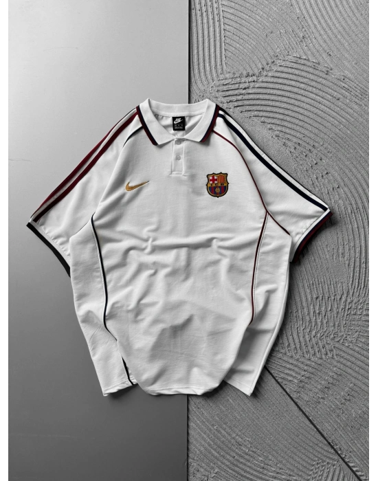 POLO YAKA YAN-ORTA BİYELİ CİFT NAKIŞLI BARCA OVERSİZE TSHİRT BEYAZ