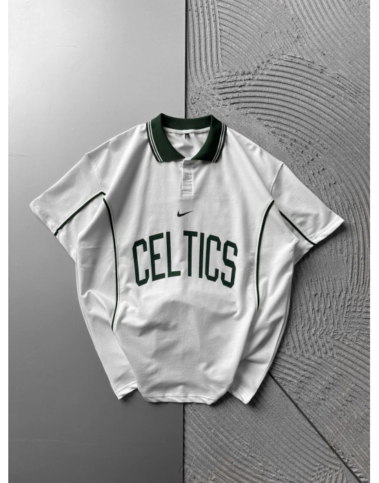 POLO YAKA YANDAN BİYELİ CELTİC NAKIŞLI OVERSİZE TSHİRT BEYAZ