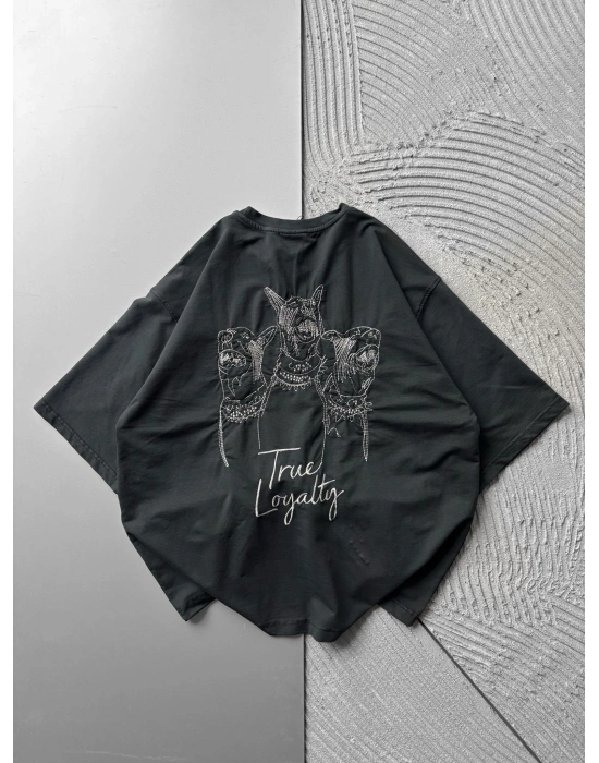 BİSİKLET YAKA DOBERMAN NAKIŞ OVERSİZE TSHİRT SİYAH