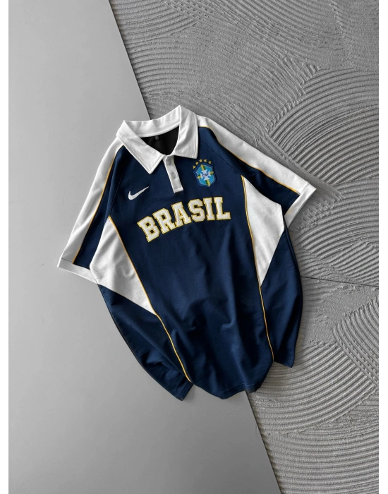 BİSİKLET YAKA FUL PARCALİ BRASİL NAKIS TSHİRT LACİ