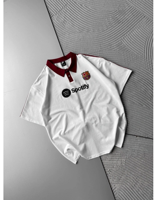 POLO YAKA YAKA RENKLI BARCA NAKIŞ OVERSIZE TSHIRT BEYAZ