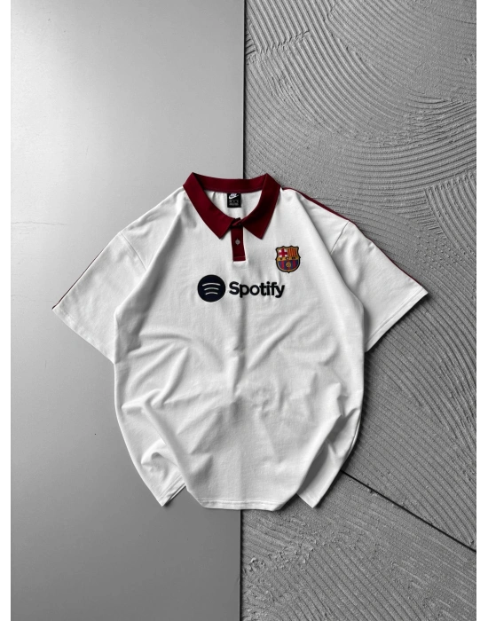POLO YAKA YAKA RENKLI BARCA NAKIŞ OVERSIZE TSHIRT BEYAZ