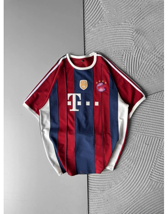 T NAKIŞ PARÇALI BYR ÖZEL SERI TSHIRT