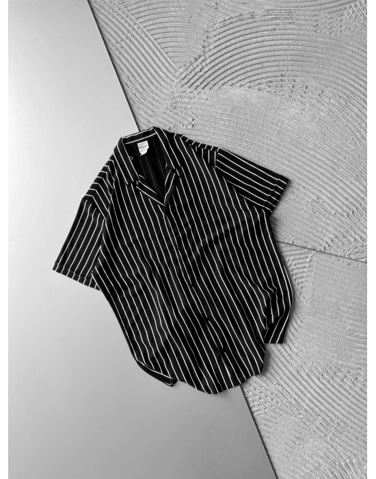 ÇİZGİLİ, PAMUKLU MARRA KISA KOLLU OVERSİZE GÖMLEK SİYAH