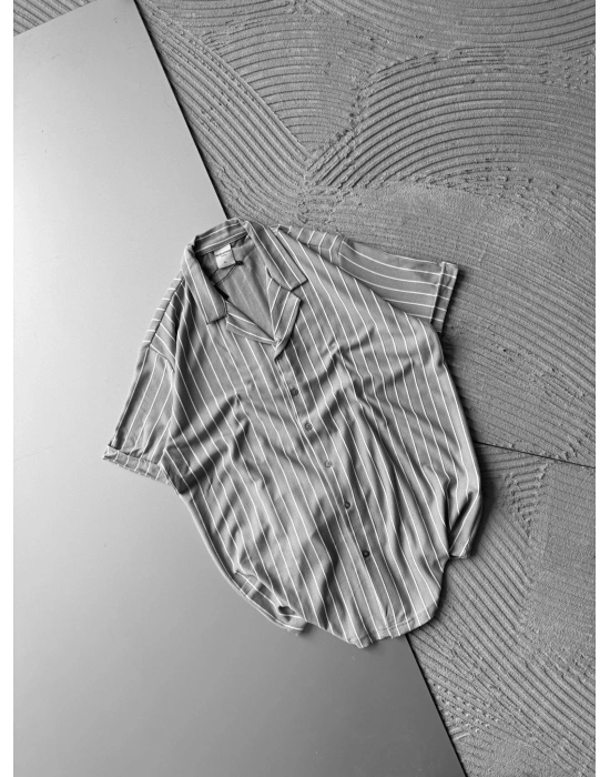 ÇİZGİLİ, PAMUKLU MARRA KISA KOLLU OVERSİZE GÖMLEK GRİ