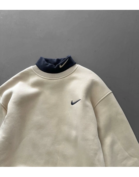 BOYUNLUK DETAY 3 İPLİK PAMUKLU KUMAŞ NAKIŞLI SWEAT KREM