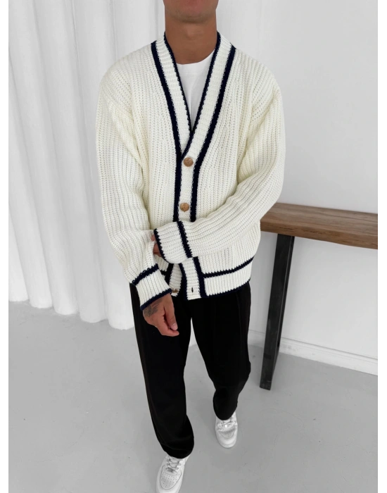 GİESTO ÖZEL SERİ TRİKO HIRKA BEYAZ