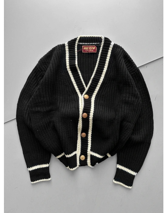 GİESTO ÖZEL SERİ TRİKO HIRKA SİYAH