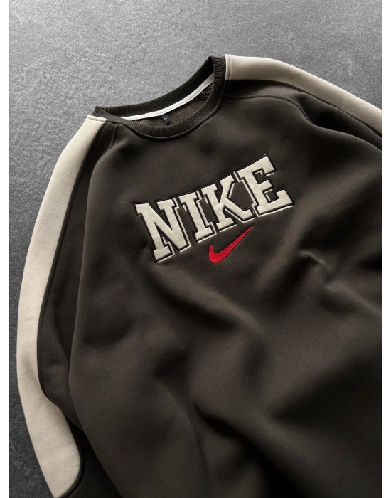 NK NAKIŞ DETAY KOLLAR YARI ŞERİT OVERSİZE SWEAT YEŞİL