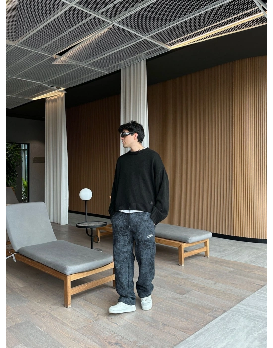 YIKAMALI KÜÇÜK NAKIŞ NK 2 İPLİK PAÇA LASTİKLİ EŞOFMAN ALTI SİYAH