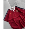 POLO YAKA BARCA KOL ŞERIT DETAY NAKIŞLI OVERSIZE TSHIRT KIRMIZI