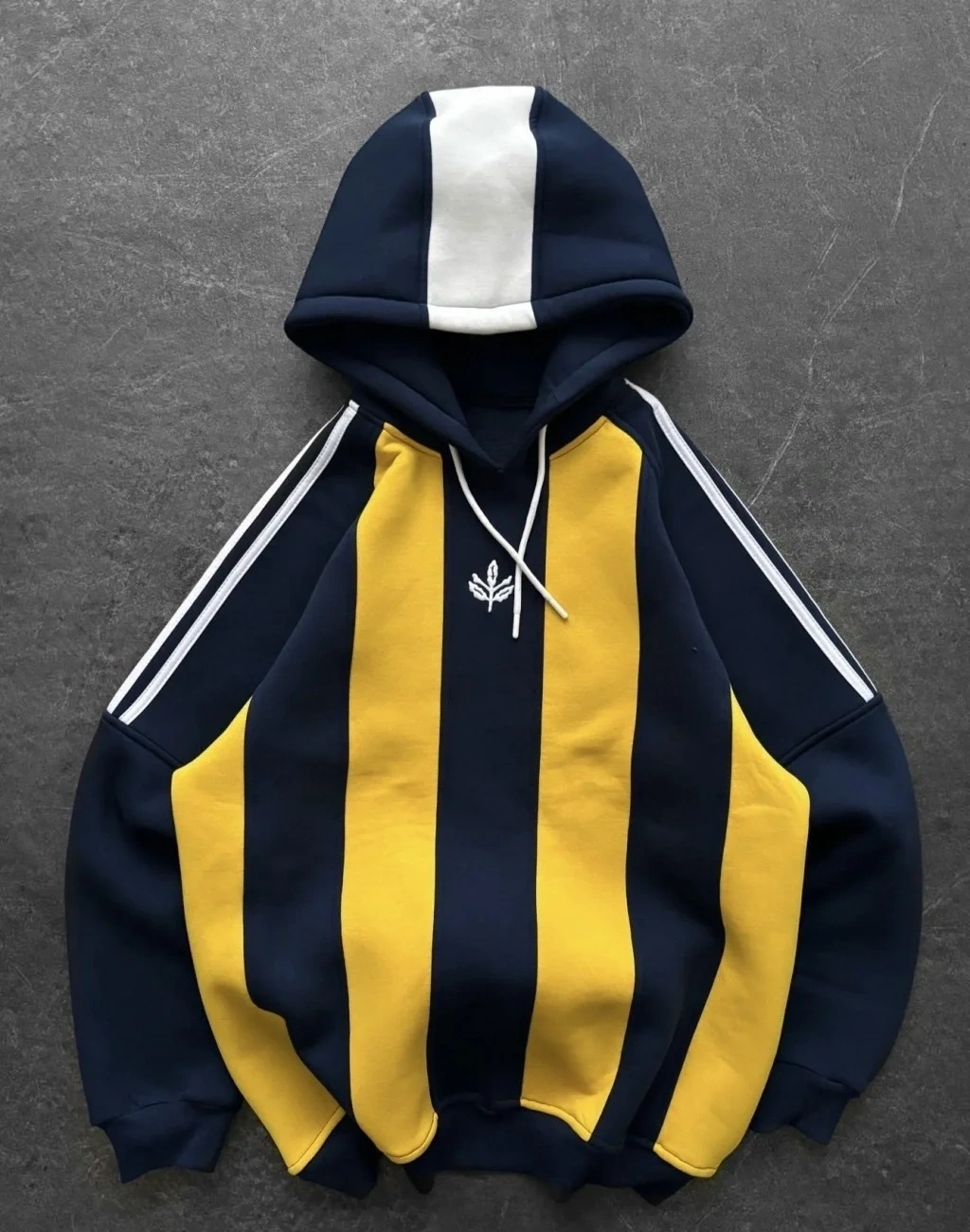 Nakışlı Kapüşonlu Taraftar Sweatshirt