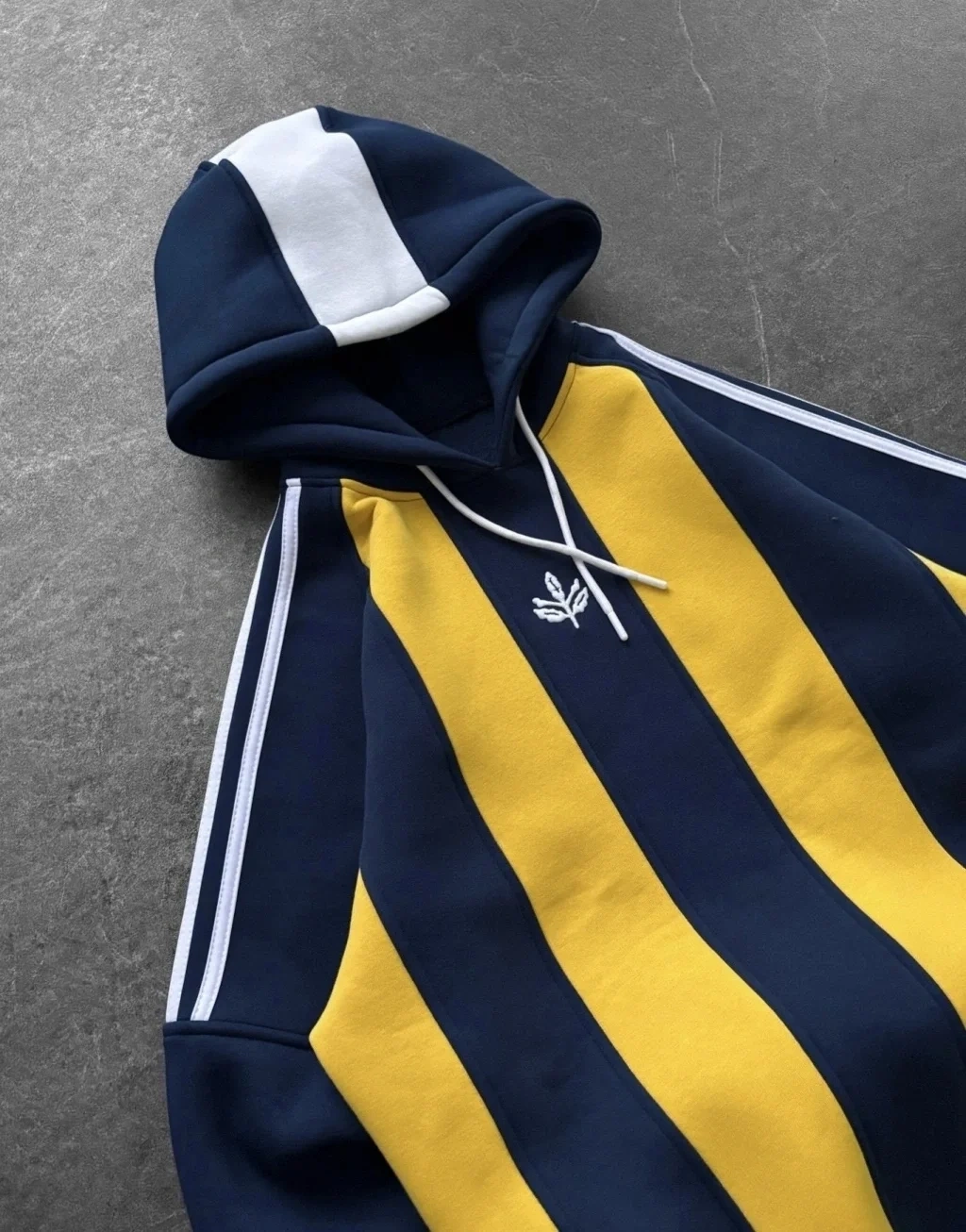 Nakışlı Kapüşonlu Taraftar Sweatshirt