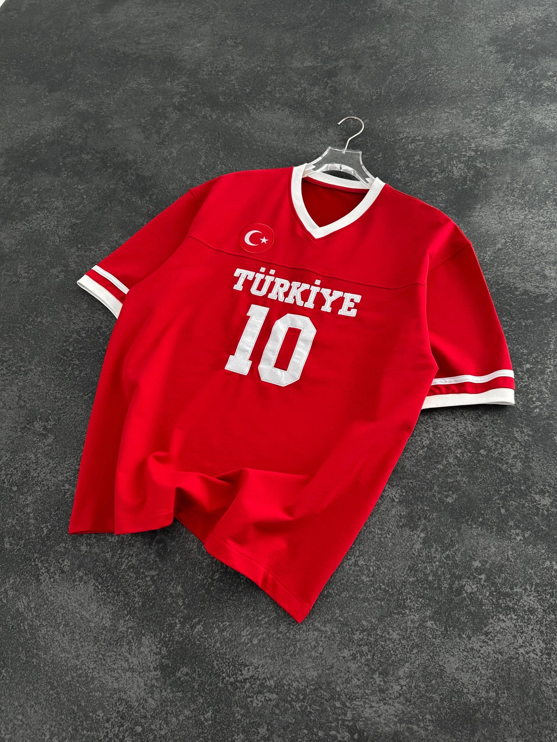 TR 10 Unisex Oversize Tshirt-Kırmızı