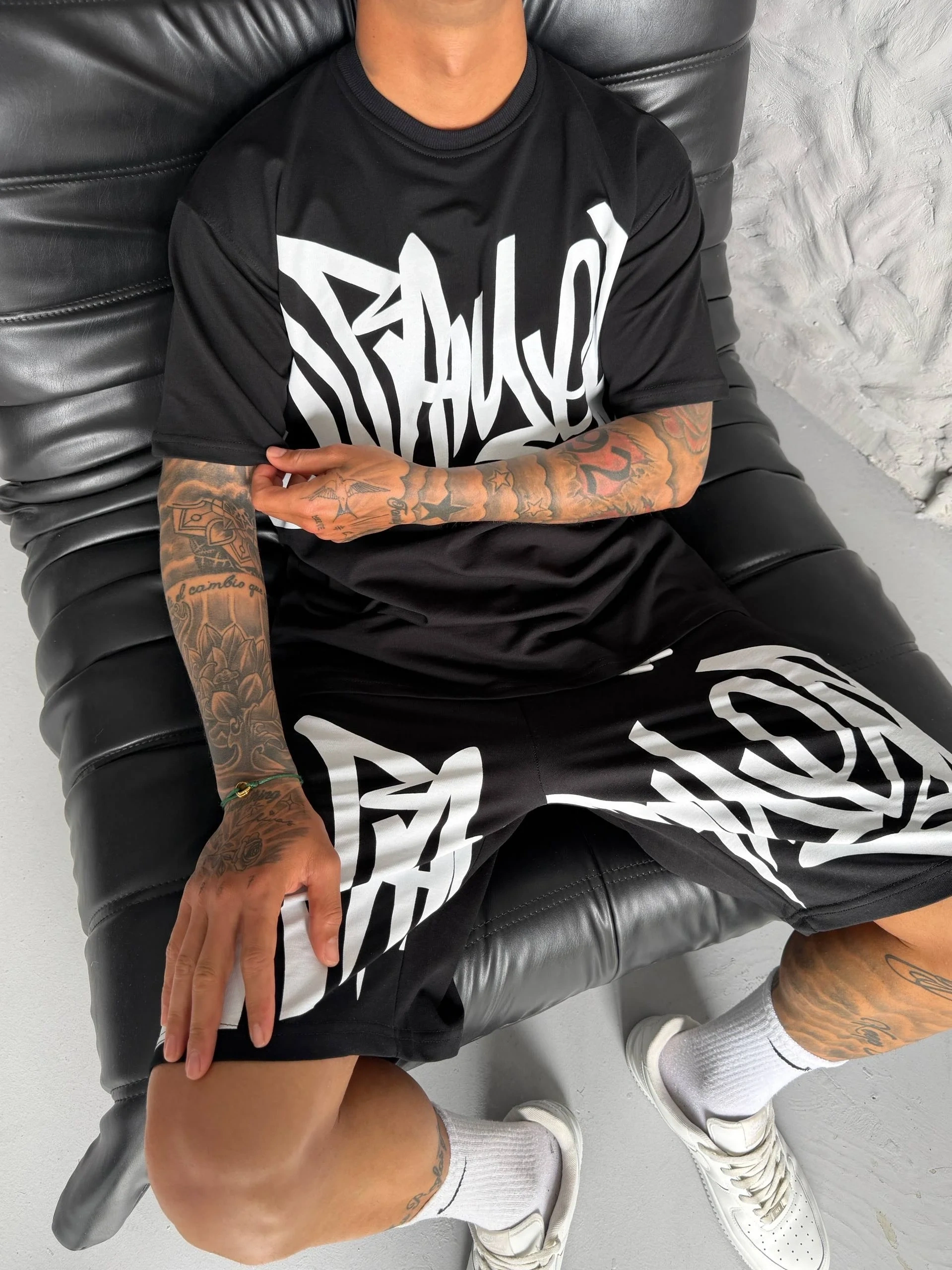 Graffiti Baskılı Unisex Şortlu Takım-Siyah