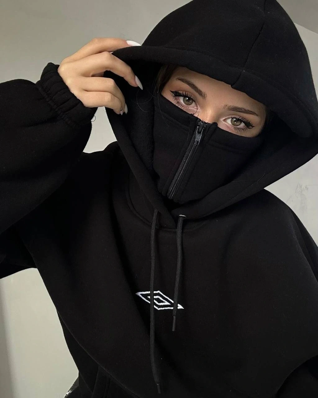 Kar Maskeli Unisex Sweatshirt