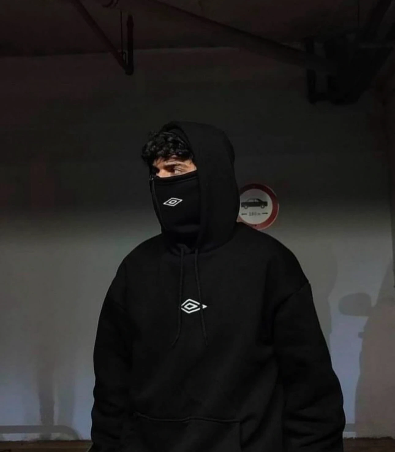 Kar Maskeli Unisex Sweatshirt