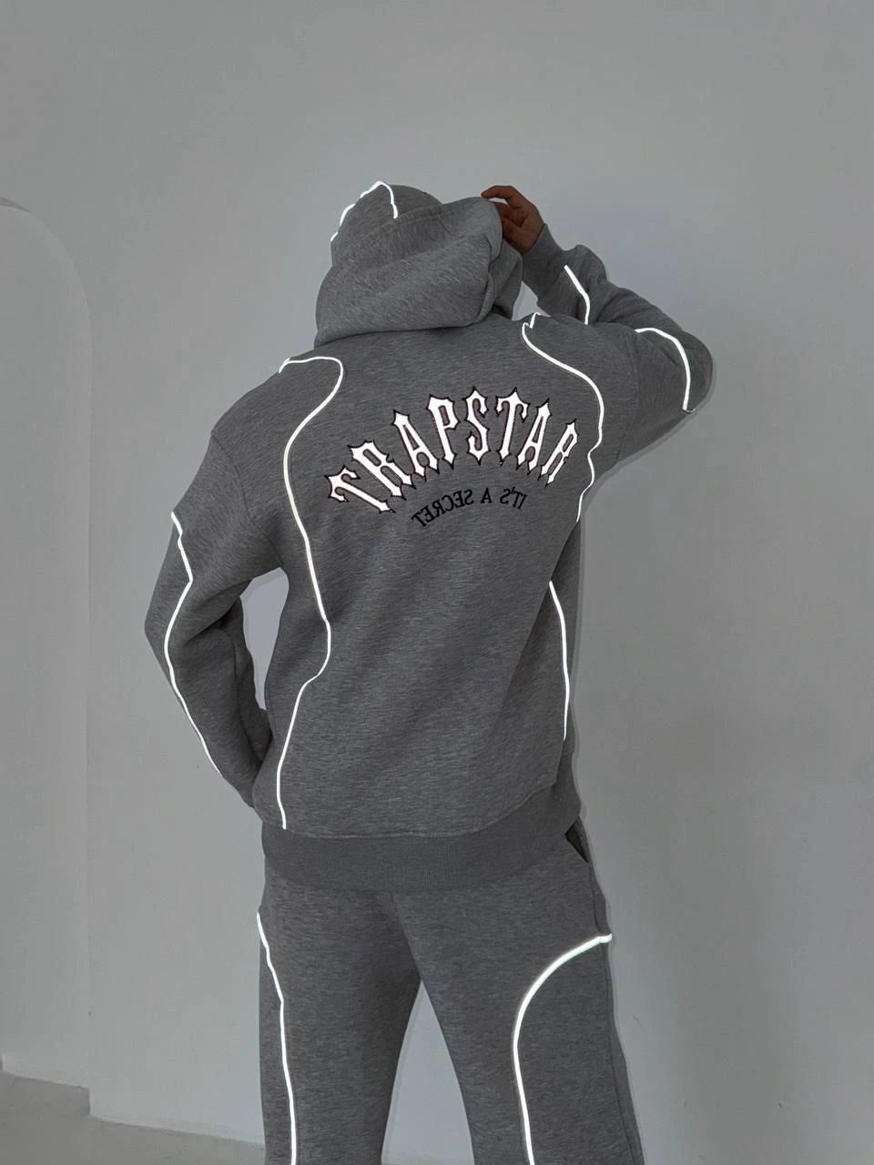 Reflektörlü Maskeli Unisex Eşofman Takımı-Gri