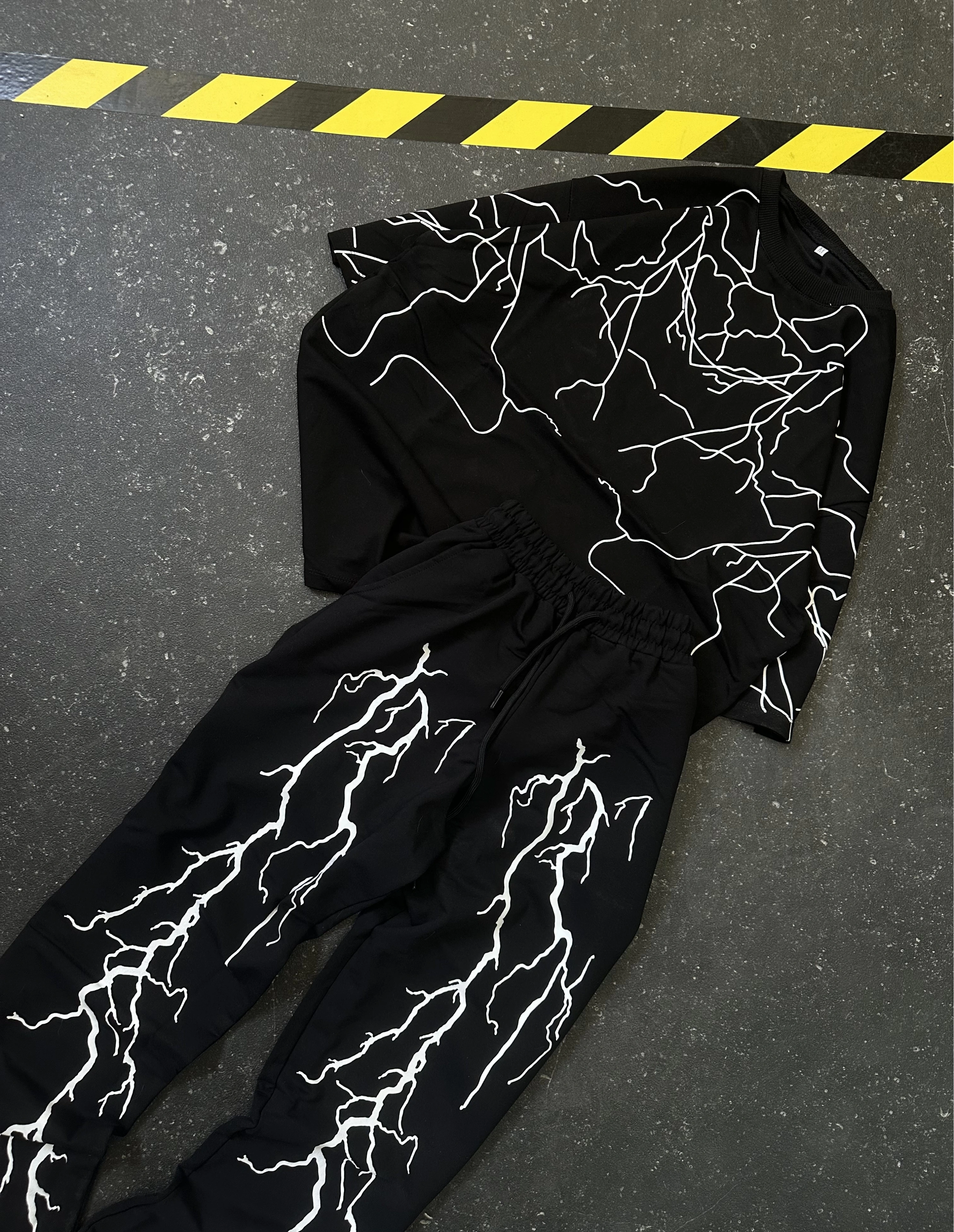 Şimşek Desen Unisex Eşofman Takımı - Siyah